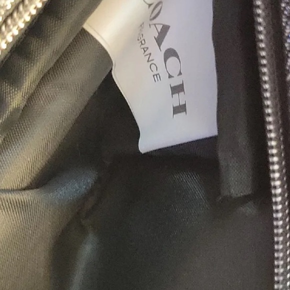 New NWOT Large Coach Fragrance Silver Makeup, Toiletry Pouch & Cosmetic Bag - Picture 12 of 13